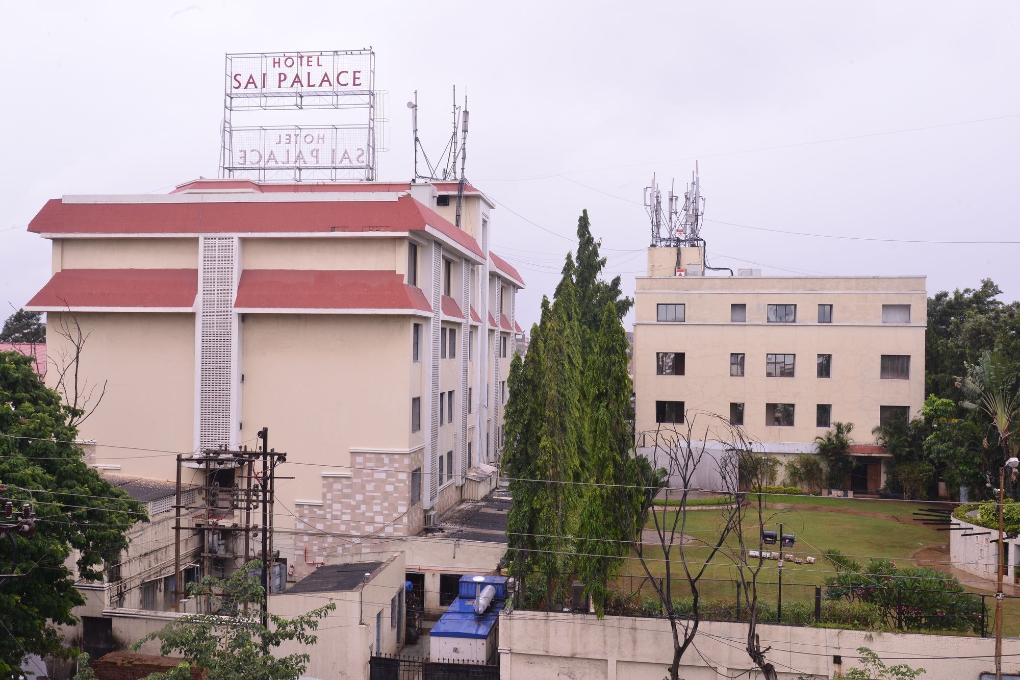 Hotel Sai Palace Насик Экстерьер фото